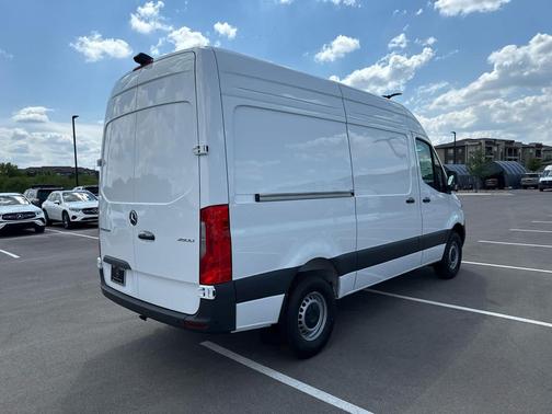 2025 Mercedes-Benz Sprinter 2500 Standard Roof