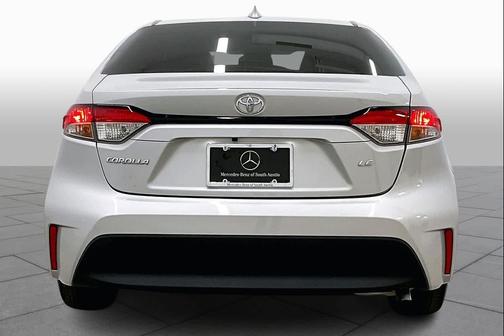 Classic Silver Metallic 2024 Toyota Corolla LE