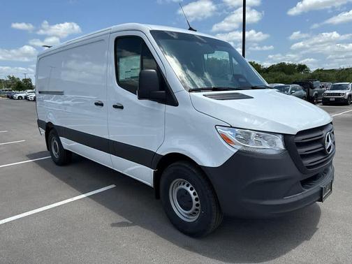 Arctic White 2025 Mercedes-Benz Sprinter 2500 Standard Roof