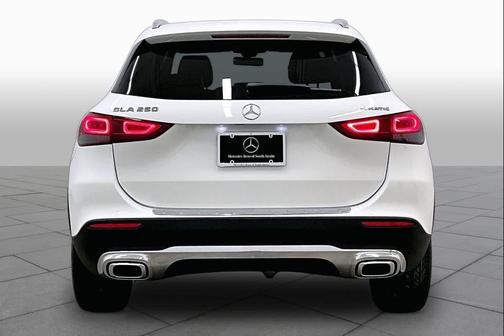Polar White 2023 Mercedes-Benz GLA 250 4MATIC