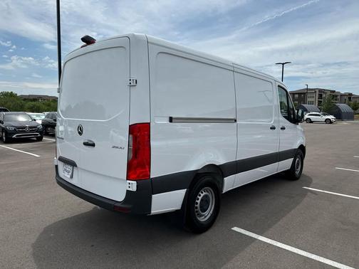2025 Mercedes-Benz Sprinter 2500 Standard Roof