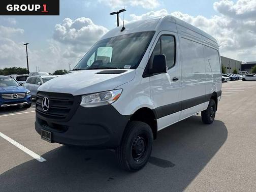 Arctic White 2025 Mercedes-Benz Sprinter 2500 Standard Roof