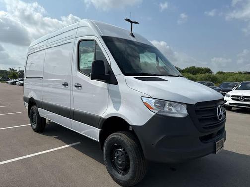 Arctic White 2025 Mercedes-Benz Sprinter 2500 Standard Roof