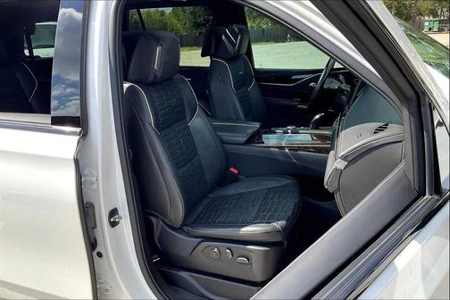 2022 Cadillac Escalade Sport Platinum