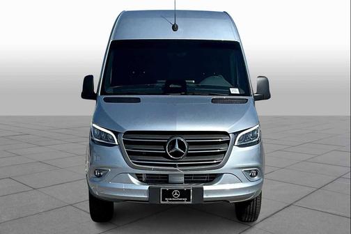 2025 Mercedes-Benz Sprinter 2500 Standard Roof