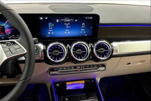 2026 Mercedes-Benz GLB 250 Base