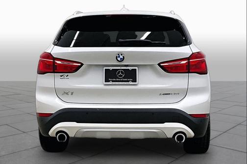 Mineral White Metallic 2021 BMW X1 xDrive28i