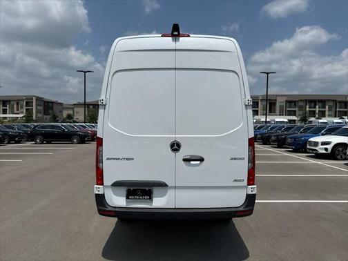 2025 Mercedes-Benz Sprinter 2500 High Roof