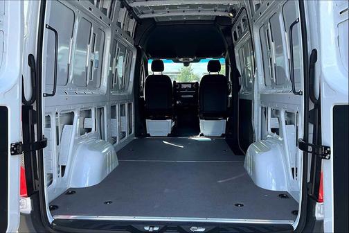 Arctic White 2025 Mercedes-Benz Sprinter 2500 Standard Roof