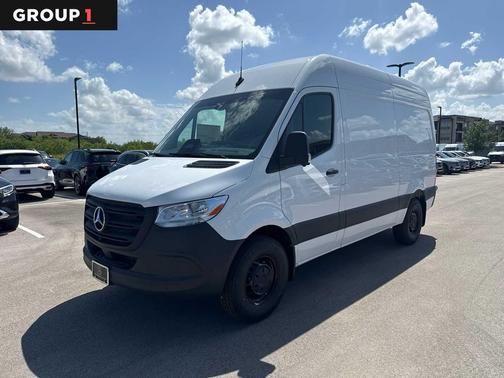 Arctic White 2026 Mercedes-Benz Sprinter 2500 Standard Roof