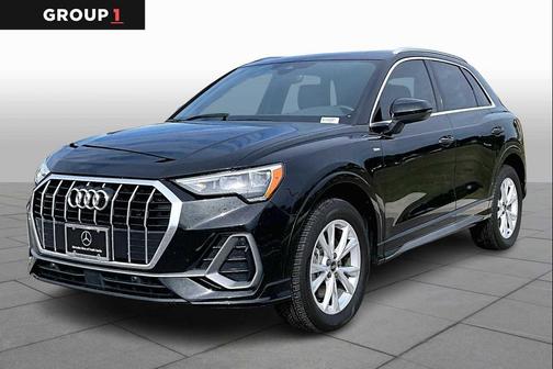 2022 Audi Q3 45 S line Premium