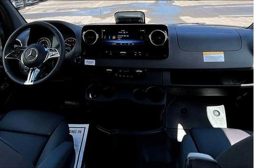2025 Mercedes-Benz Sprinter 2500 Standard Roof
