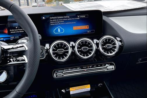 Polar White 2026 Mercedes-Benz AMG GLA 35 4MATIC