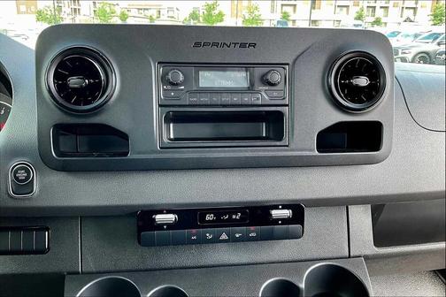 2025 Mercedes-Benz Sprinter 2500 Standard Roof