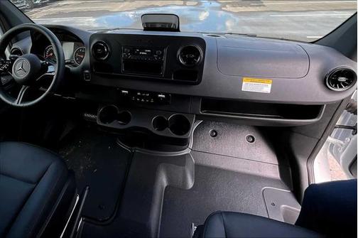 2025 Mercedes-Benz Sprinter 2500 Standard Roof
