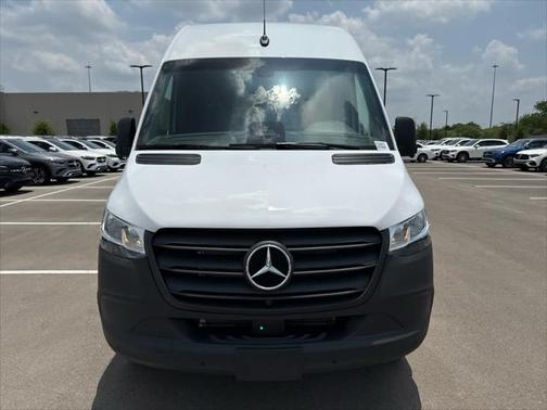 2025 Mercedes-Benz Sprinter 2500 Standard Roof