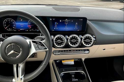 2025 Mercedes-Benz GLA 250 4MATIC