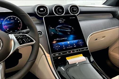 040/Black 2026 Mercedes-Benz GLC 300 Base