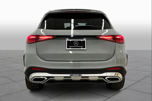 2026 Mercedes-Benz GLC 300 4MATIC