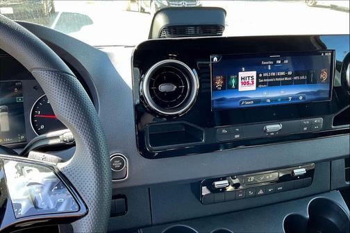 2025 Mercedes-Benz Sprinter 2500 Standard Roof