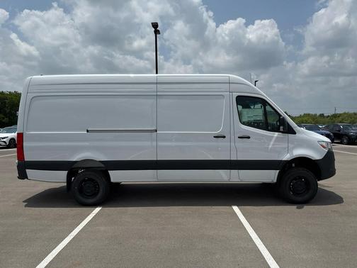 Arctic White 2025 Mercedes-Benz Sprinter 2500 High Roof