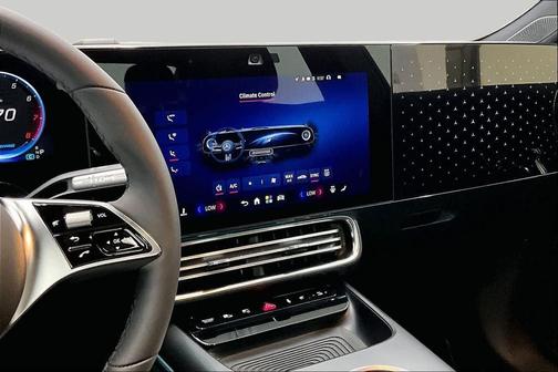 Liquid Crystal Green 2027 Mercedes-Benz CLA 220 Hybrid CLA 220 Hybrid