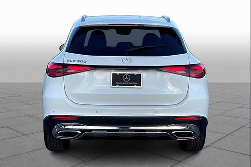2026 Mercedes-Benz GLC 300 Base
