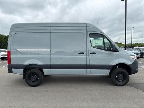 2025 Mercedes-Benz Sprinter 2500 Standard Roof