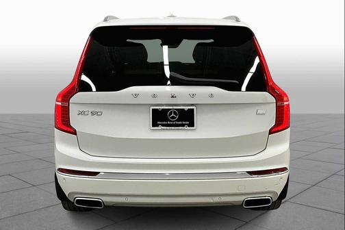 2021 Volvo XC90 Recharge Plug-In Hybrid T8 Inscription Expression 7 Passenger