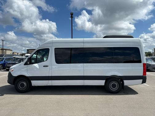 2025 Mercedes-Benz Sprinter 2500 High Roof