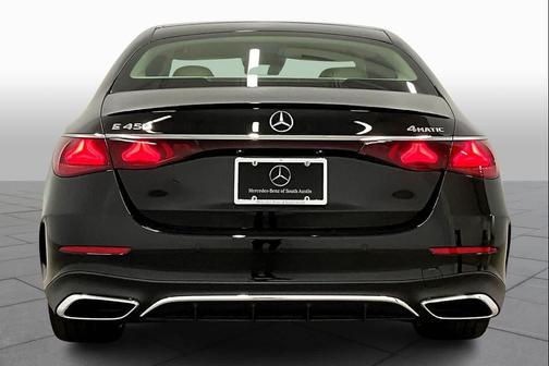 Obsidian Black Metallic 2026 Mercedes-Benz E-Class 4MATIC