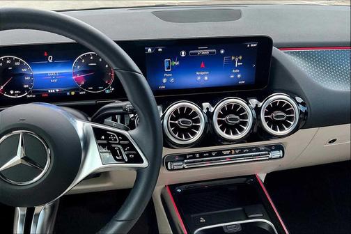 2025 Mercedes-Benz GLA 250 4MATIC