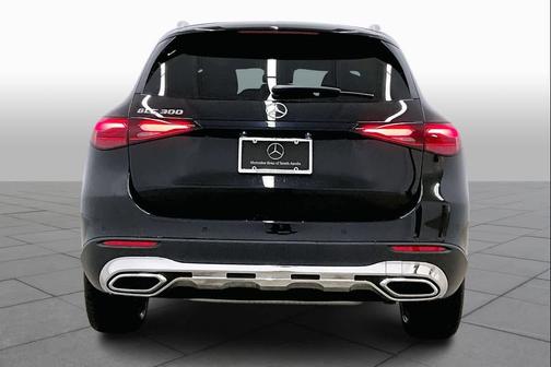 2025 Mercedes-Benz GLC 300 Base