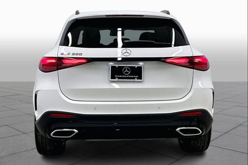 Polar White 2026 Mercedes-Benz GLC 300 Base