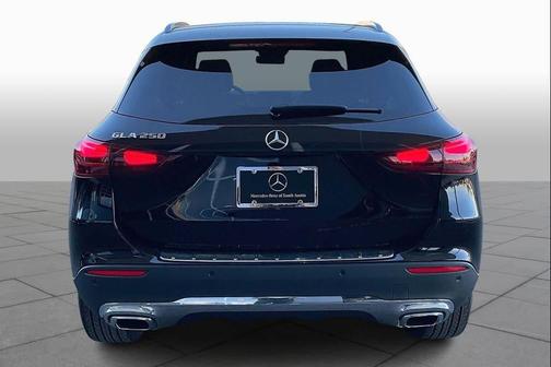 2026 Mercedes-Benz GLA 250 4MATIC