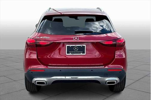 2025 Mercedes-Benz GLA 250 4MATIC