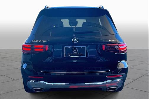 2026 Mercedes-Benz GLB 250 4MATIC