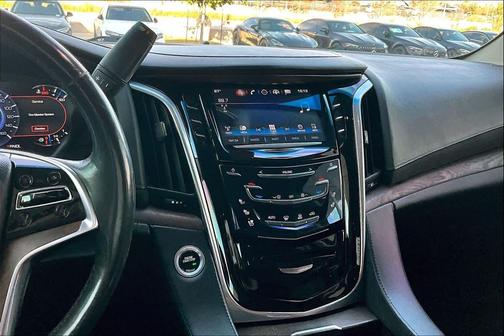 2018 Cadillac Escalade ESV Premium Luxury