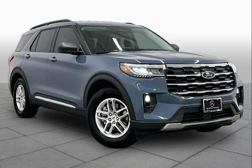 Vapor Blue Metallic 2025 Ford Explorer Active