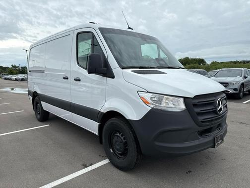 2025 Mercedes-Benz Sprinter 2500 Standard Roof