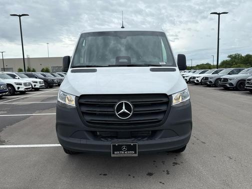 2025 Mercedes-Benz Sprinter 2500 Standard Roof
