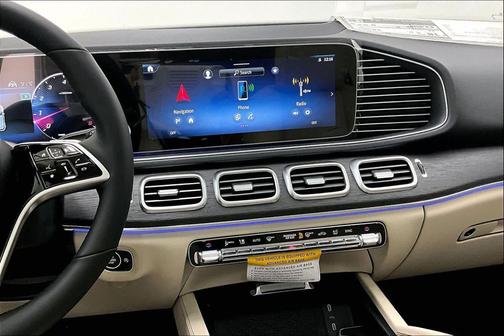 MANUFAKTUR Alpine Grey 2026 Mercedes-Benz GLE 580 4MATIC