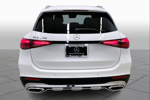 Polar White 2026 Mercedes-Benz GLC 300 Base