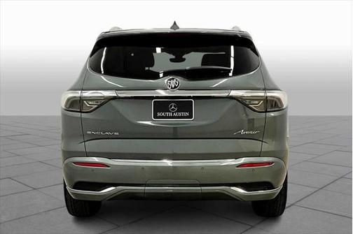 2022 Buick Enclave FWD Avenir