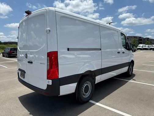 2025 Mercedes-Benz Sprinter 2500 Standard Roof
