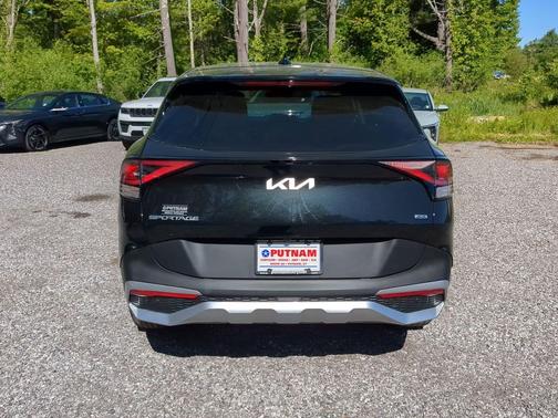Fusion Black 2023 Kia Sportage LX