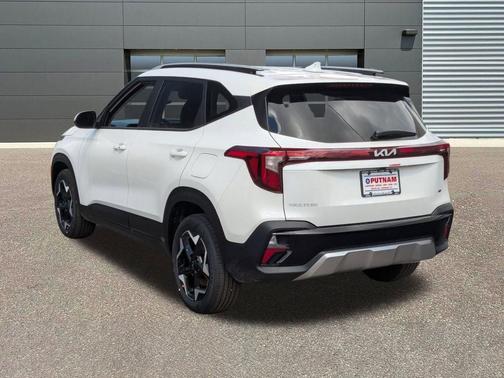 Snow White Pearl 2026 Kia Seltos S