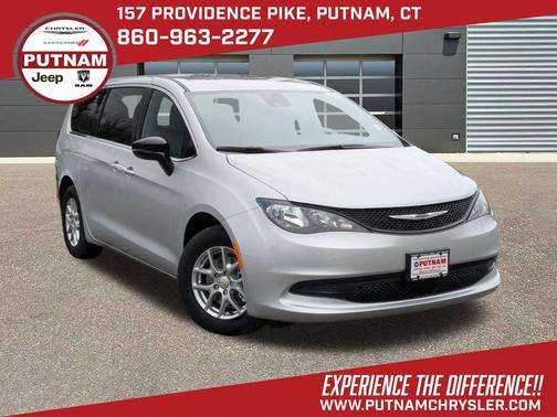 2026 Chrysler Voyager LX