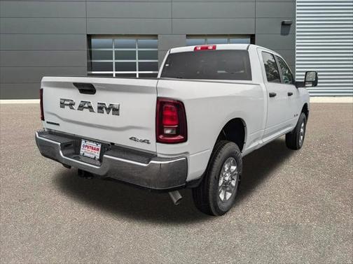2025 RAM 2500 Big Horn Crew Cab 4x4 6'4' Box