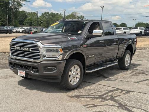 2022 RAM 2500 Laramie Crew Cab 4x4 6'4' Box